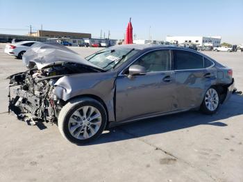  Salvage Lexus Es