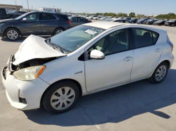  Salvage Toyota Prius