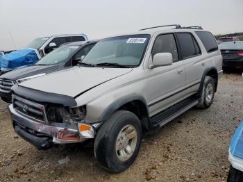  Salvage Toyota 4Runner