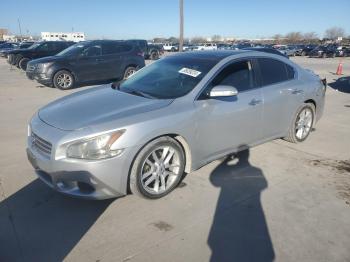  Salvage Nissan Maxima