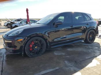  Salvage Porsche Cayenne