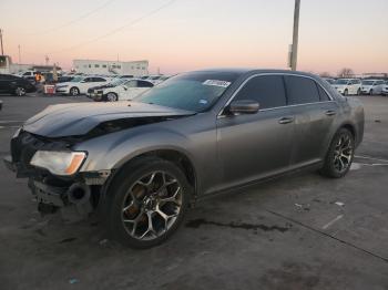  Salvage Chrysler 300