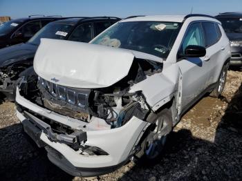  Salvage Jeep Compass