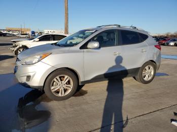  Salvage Hyundai TUCSON