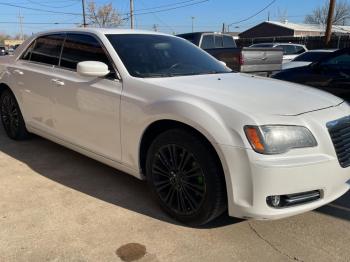  Salvage Chrysler 300