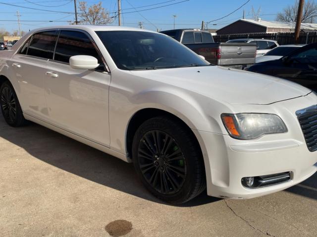  Salvage Chrysler 300