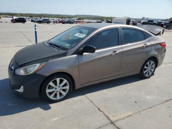  Salvage Hyundai ACCENT