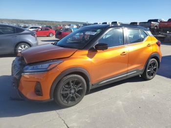  Salvage Nissan Kicks