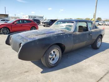  Salvage Studebaker Avanti