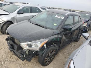  Salvage Nissan Kicks