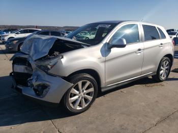  Salvage Mitsubishi Outlander