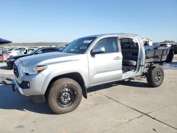  Salvage Toyota Tacoma