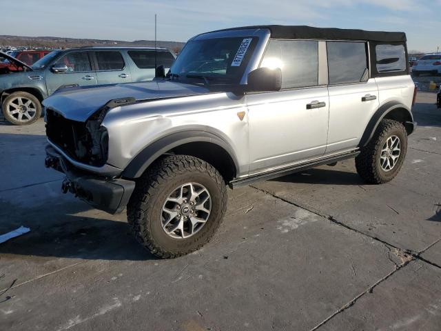  Salvage Ford Bronco