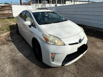  Salvage Toyota Prius