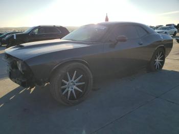  Salvage Dodge Challenger