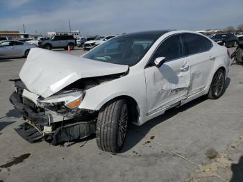  Salvage Kia Cadenza