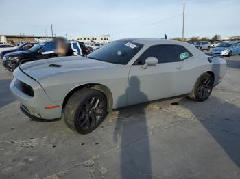  Salvage Dodge Challenger