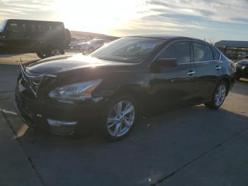  Salvage Nissan Altima