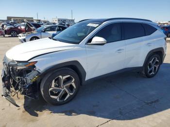  Salvage Hyundai TUCSON