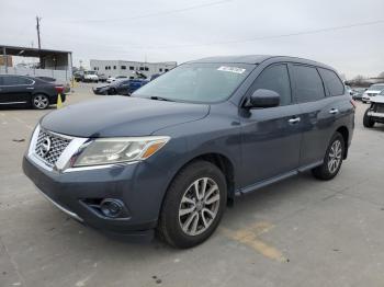  Salvage Nissan Pathfinder