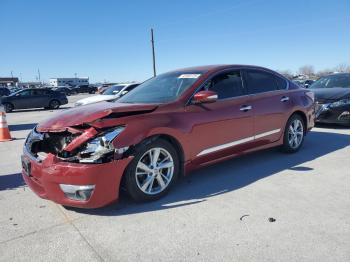  Salvage Nissan Altima