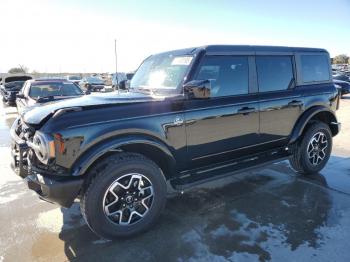  Salvage Ford Bronco