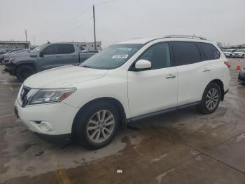  Salvage Nissan Pathfinder