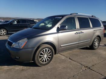  Salvage Kia Sedona