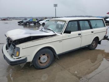  Salvage Volvo 245