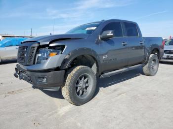  Salvage Nissan Titan