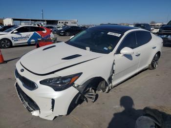  Salvage Kia Stinger