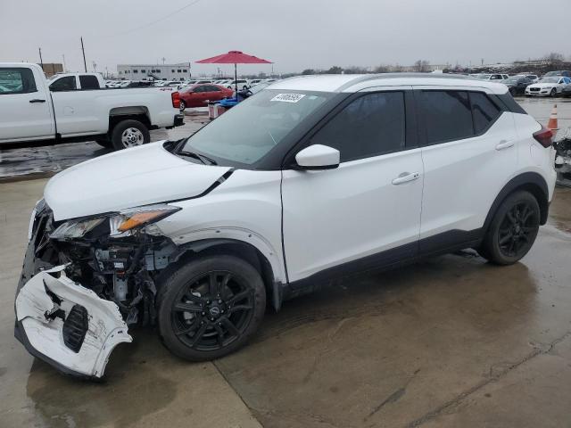  Salvage Nissan Kicks