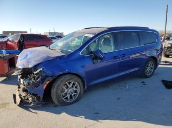  Salvage Chrysler Pacifica