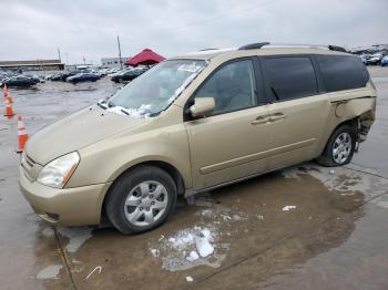  Salvage Kia Sedona