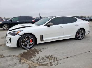  Salvage Kia Stinger