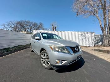  Salvage Nissan Pathfinder