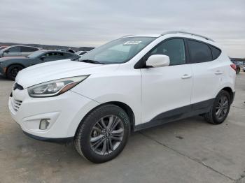  Salvage Hyundai TUCSON