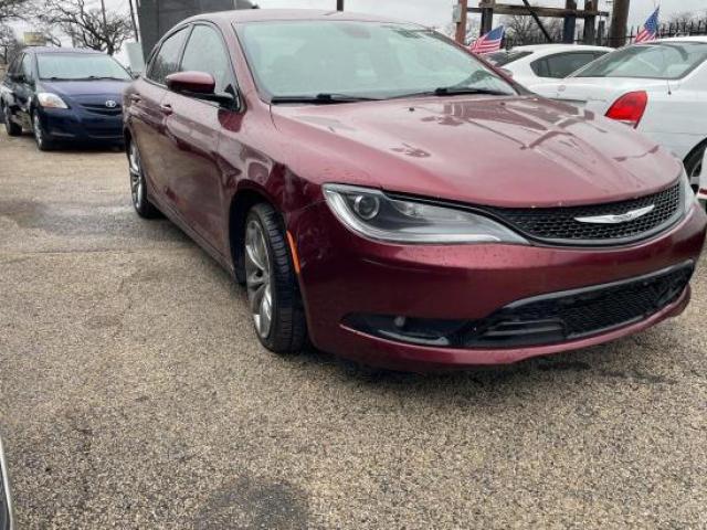  Salvage Chrysler 200