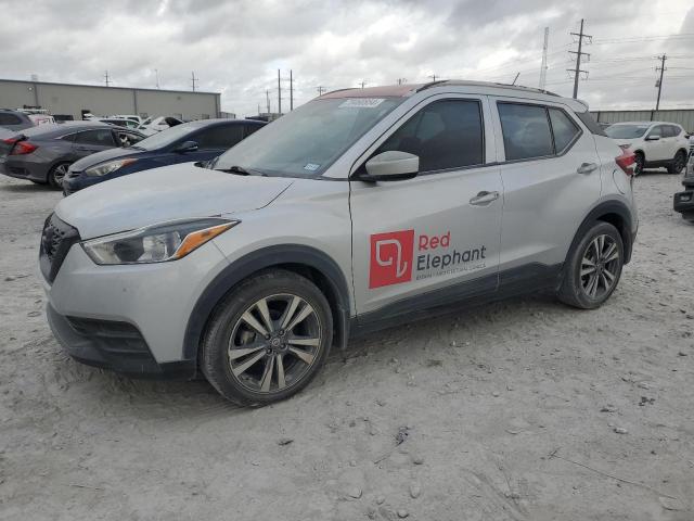  Salvage Nissan Kicks