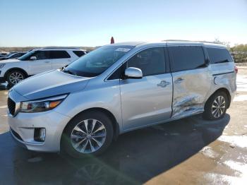  Salvage Kia Sedona