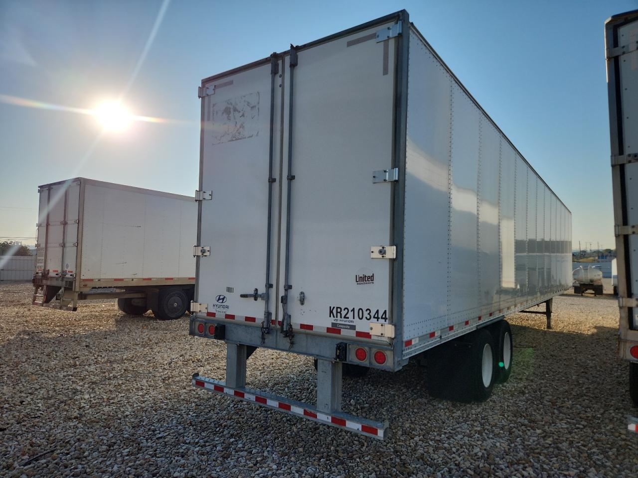 Hyundai Trailer Image 9