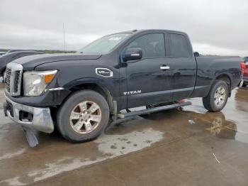  Salvage Nissan Titan