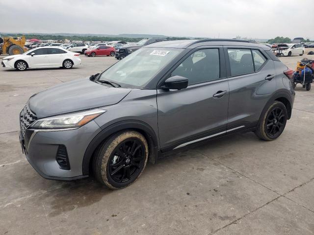  Salvage Nissan Kicks