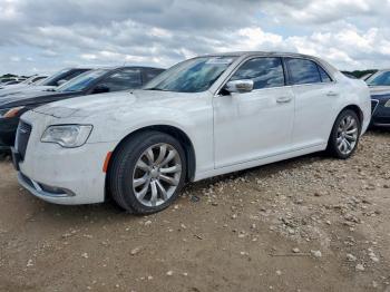  Salvage Chrysler 300