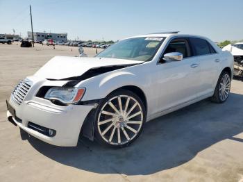  Salvage Chrysler 300