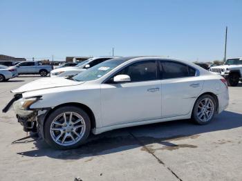 Salvage Nissan Maxima