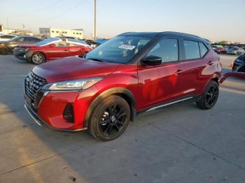  Salvage Nissan Kicks