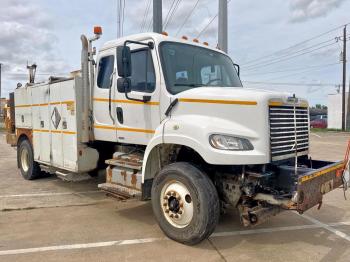  Salvage Freightliner M2 106 Hea
