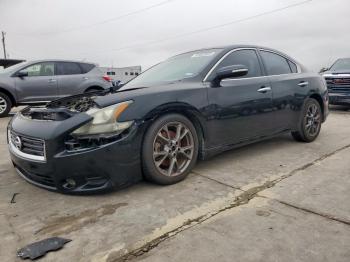  Salvage Nissan Maxima