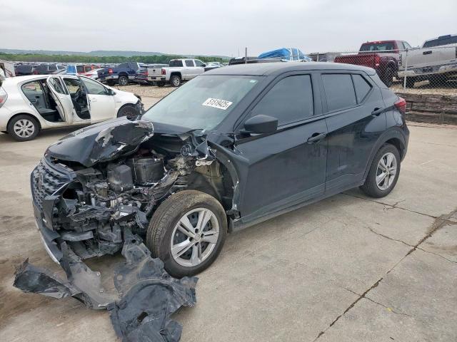  Salvage Nissan Kicks